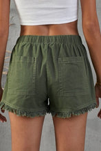 Load image into Gallery viewer, Frayed Hem Denim Shorts