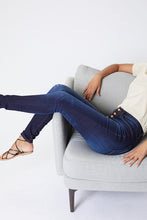 Load image into Gallery viewer, KanCan  High Rise Curvy Fit Jeans - Dark Wash